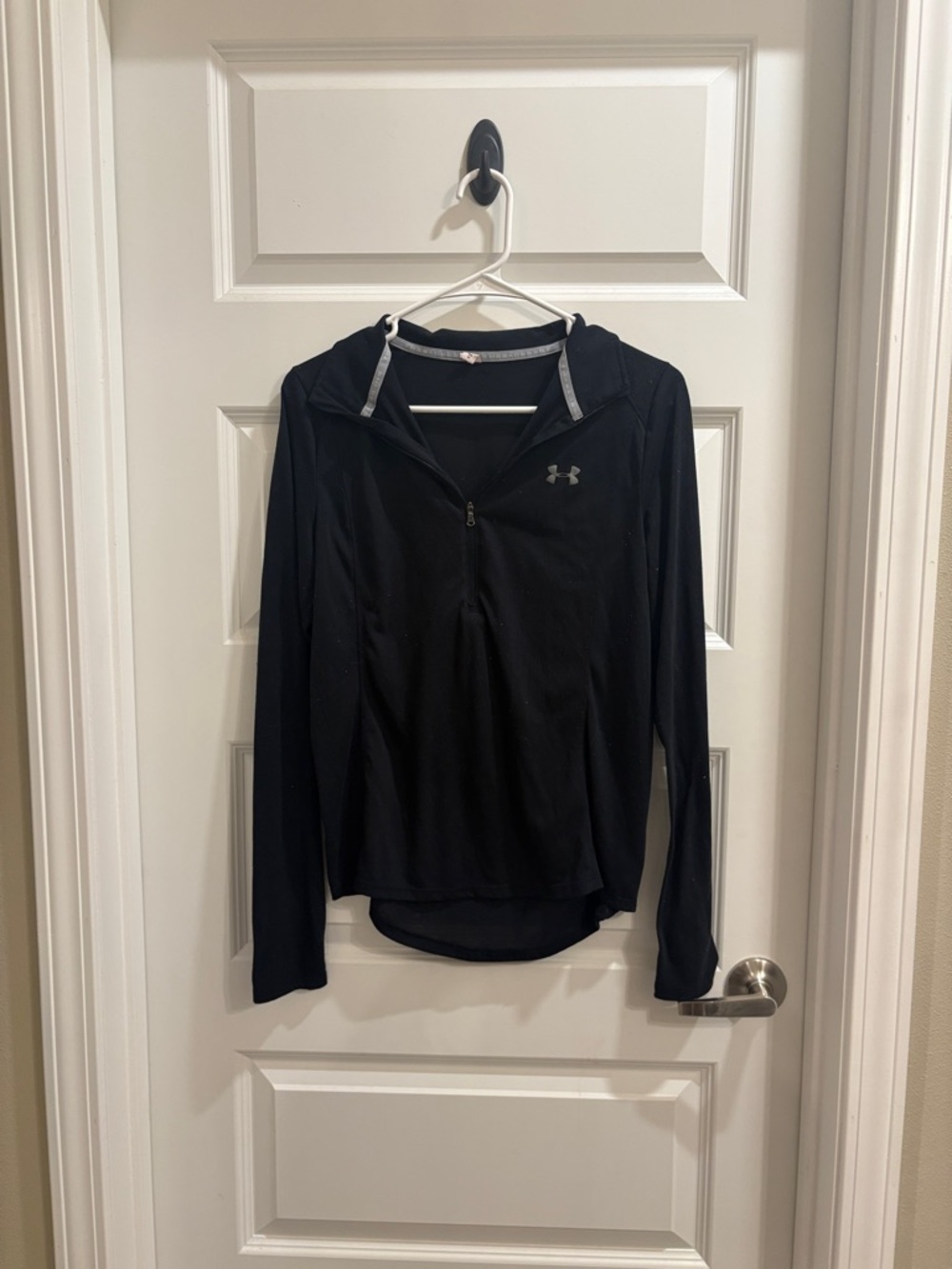 ✨Under Armour Quarter Zip Pullover✨